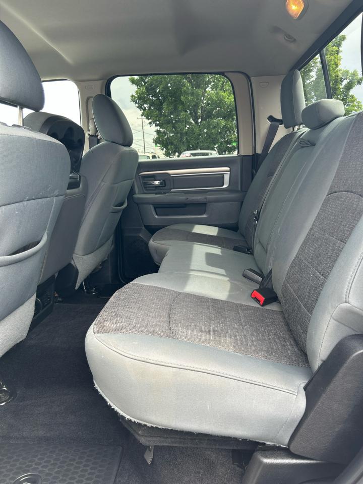 RAM 3500 SLT Crew Cab SWB 4WD 2017