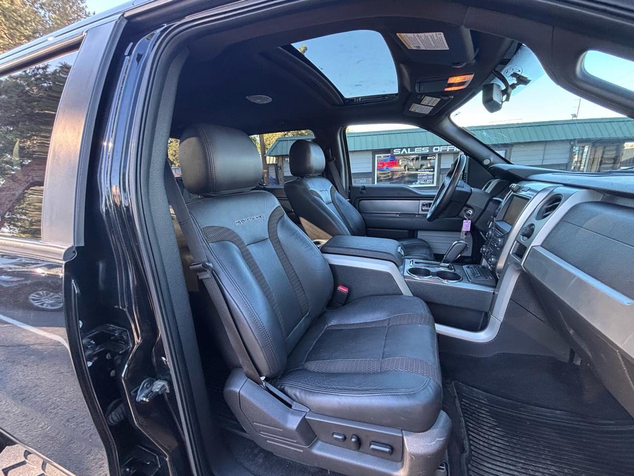Ford F-150 4WD SuperCrew 145" SVT Raptor 2014
