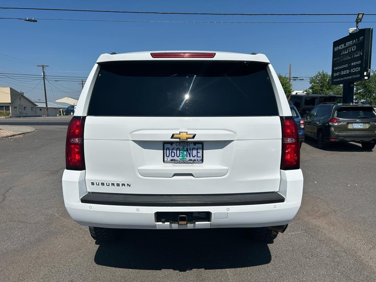 Chevrolet Suburban LT 4WD 2016