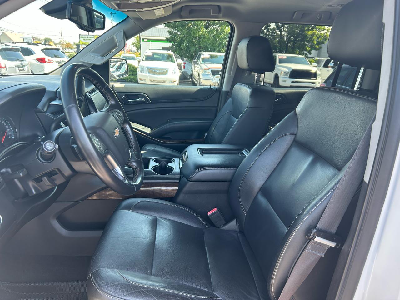 Chevrolet Suburban LT 4WD 2016