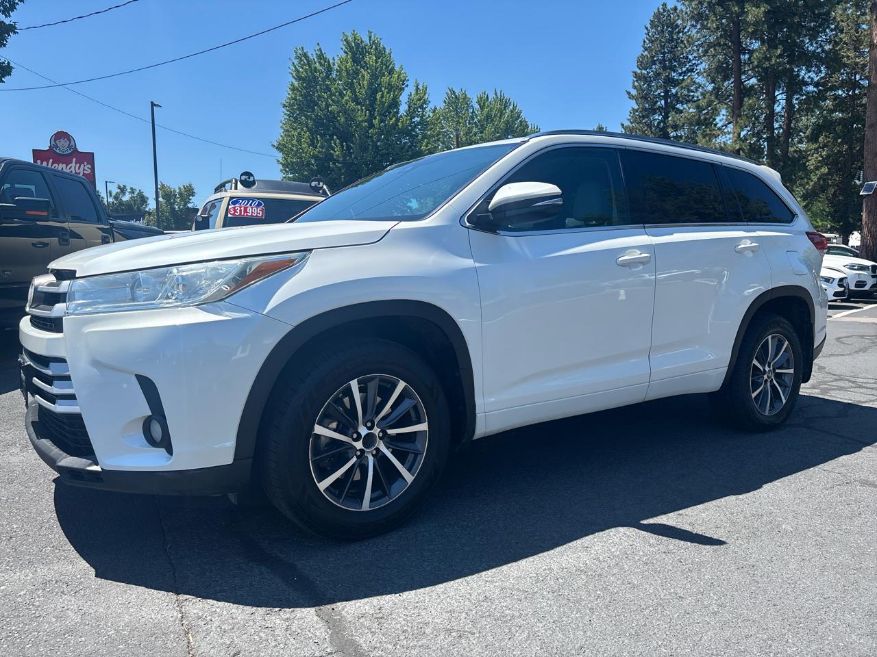Toyota Highlander XLE AWD V6 2017