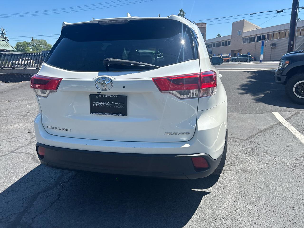 Toyota Highlander XLE AWD V6 2017