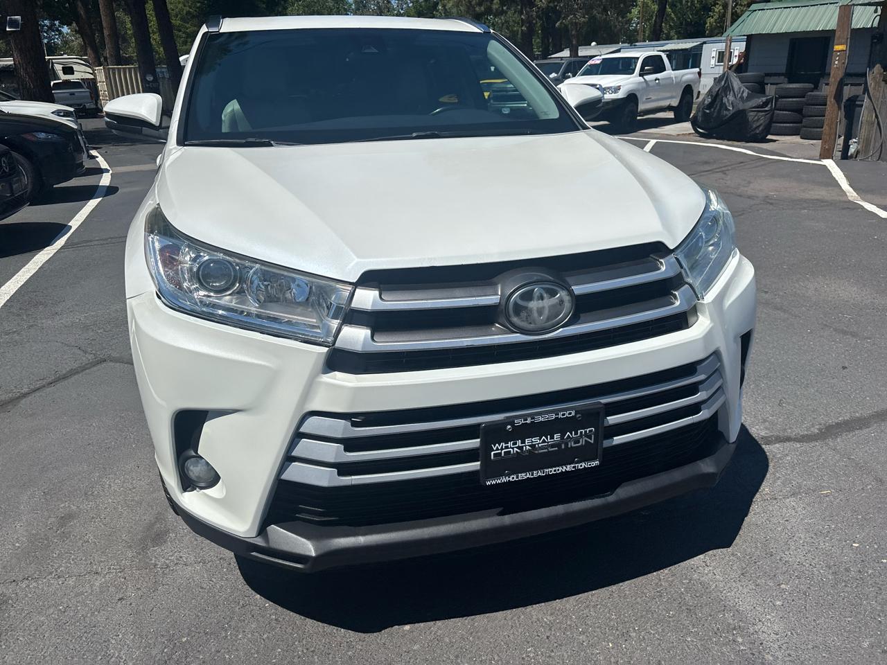 Toyota Highlander XLE AWD V6 2017