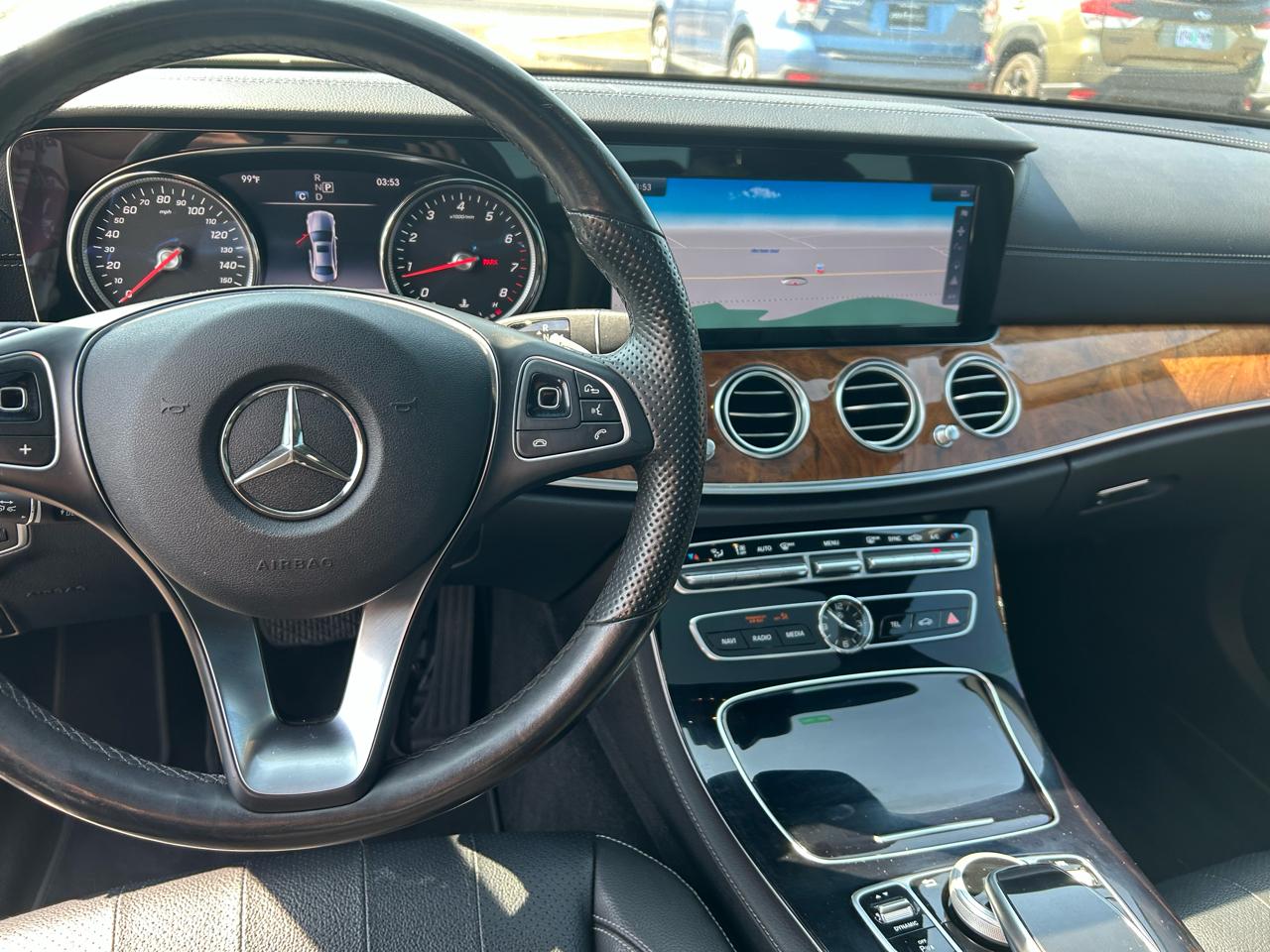 Mercedes-Benz E-Class E300 Luxury 4MATIC Sedan 2017