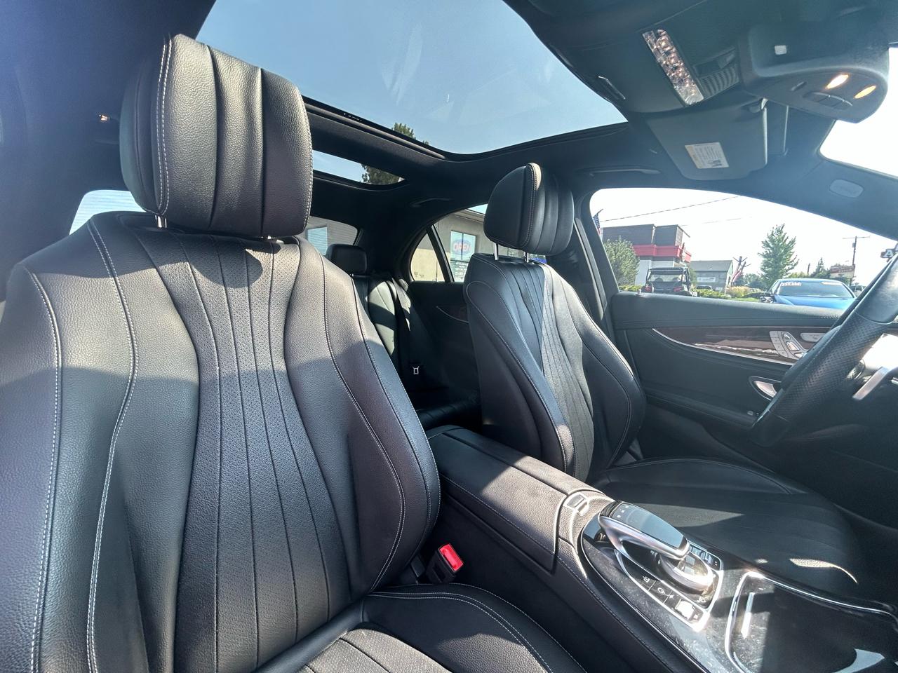 Mercedes-Benz E-Class E300 Luxury 4MATIC Sedan 2017