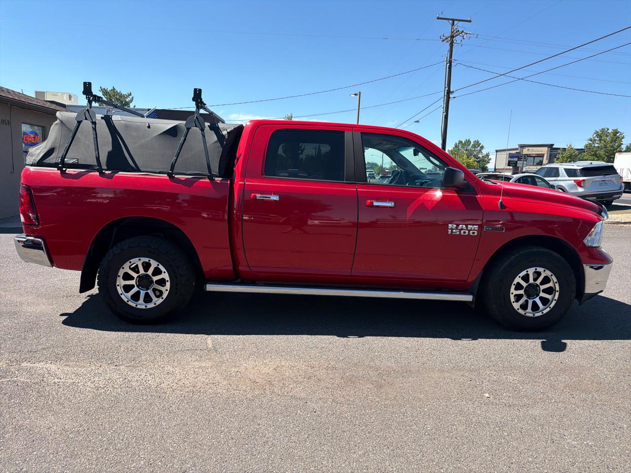 RAM 1500 4WD Crew Cab 149" Big Horn 2015