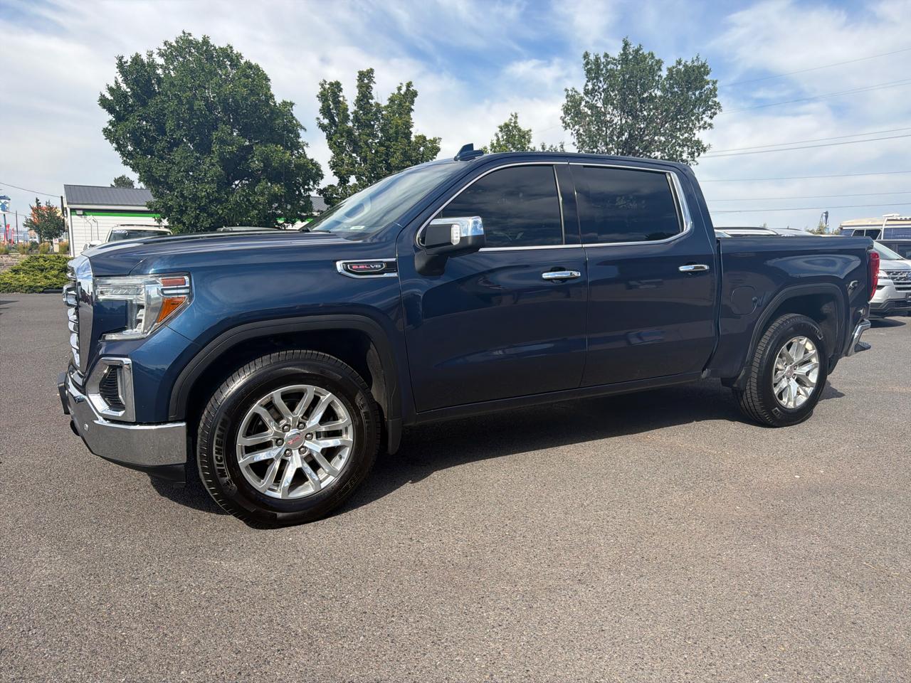 GMC Sierra 1500 4WD Crew Cab 147" SLT 2019