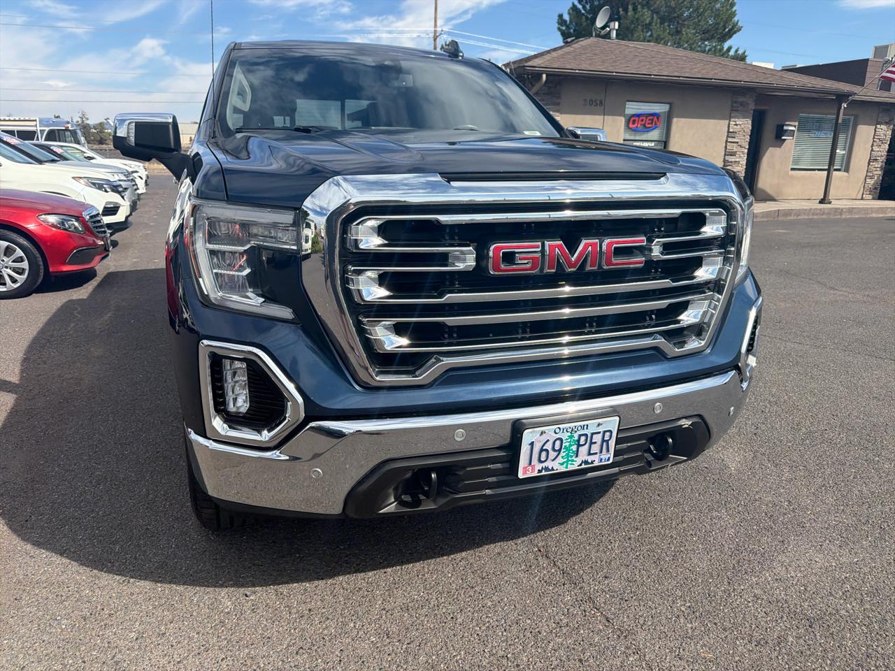 GMC Sierra 1500 4WD Crew Cab 147" SLT 2019