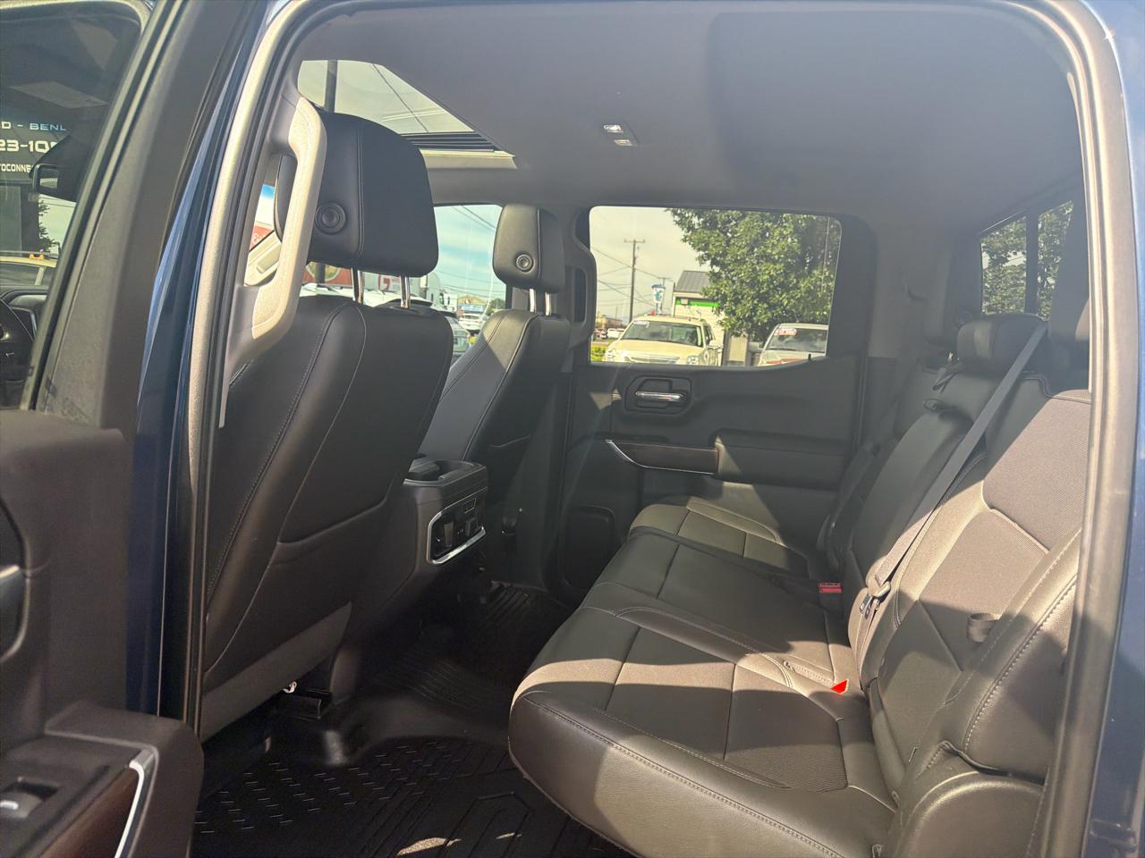 GMC Sierra 1500 4WD Crew Cab 147" SLT 2019