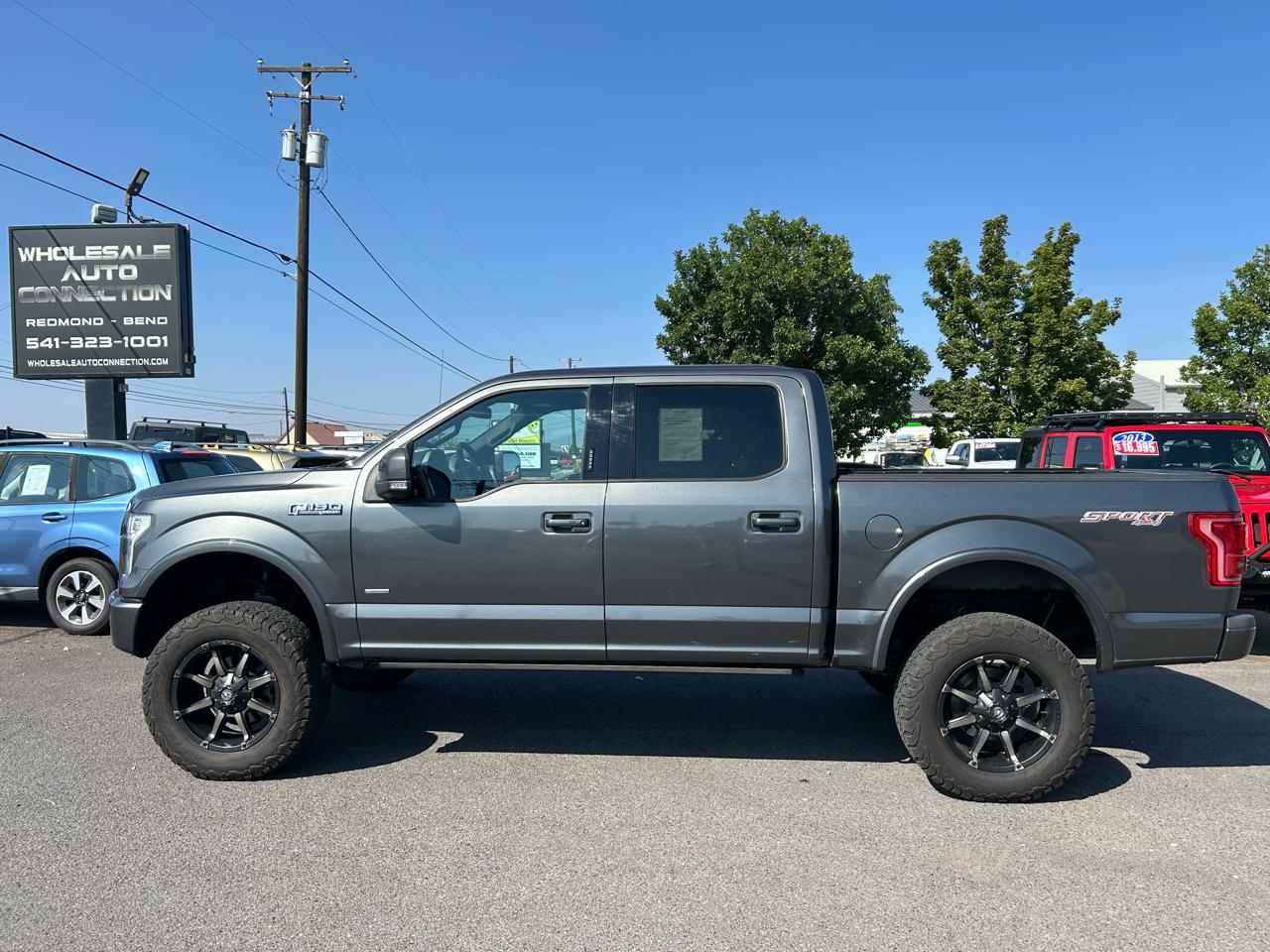 Ford F-150 4WD SuperCrew 145" Lariat 2015