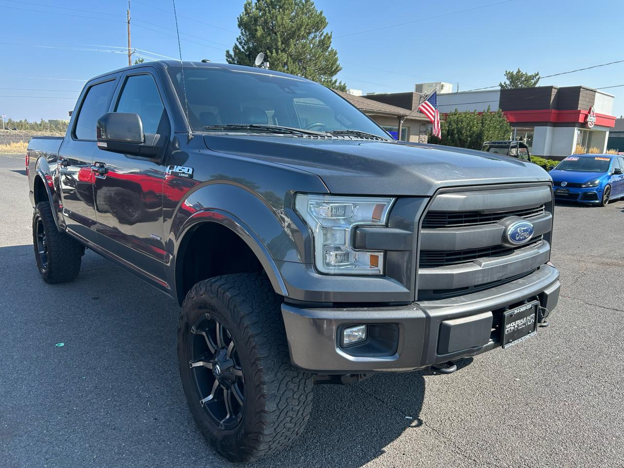Ford F-150 4WD SuperCrew 145" Lariat 2015