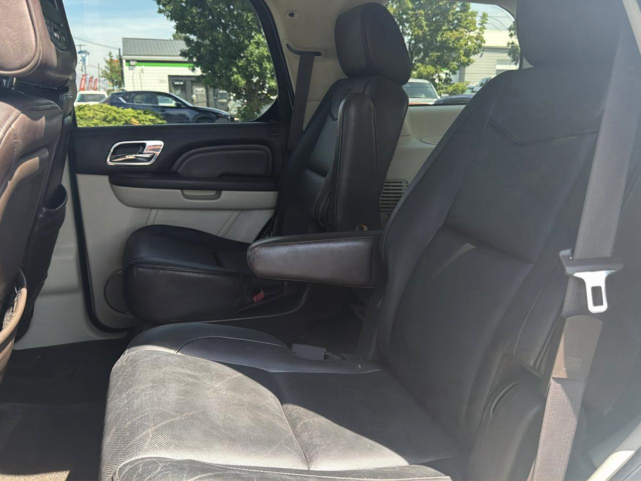 Cadillac Escalade Platinum AWD 2014