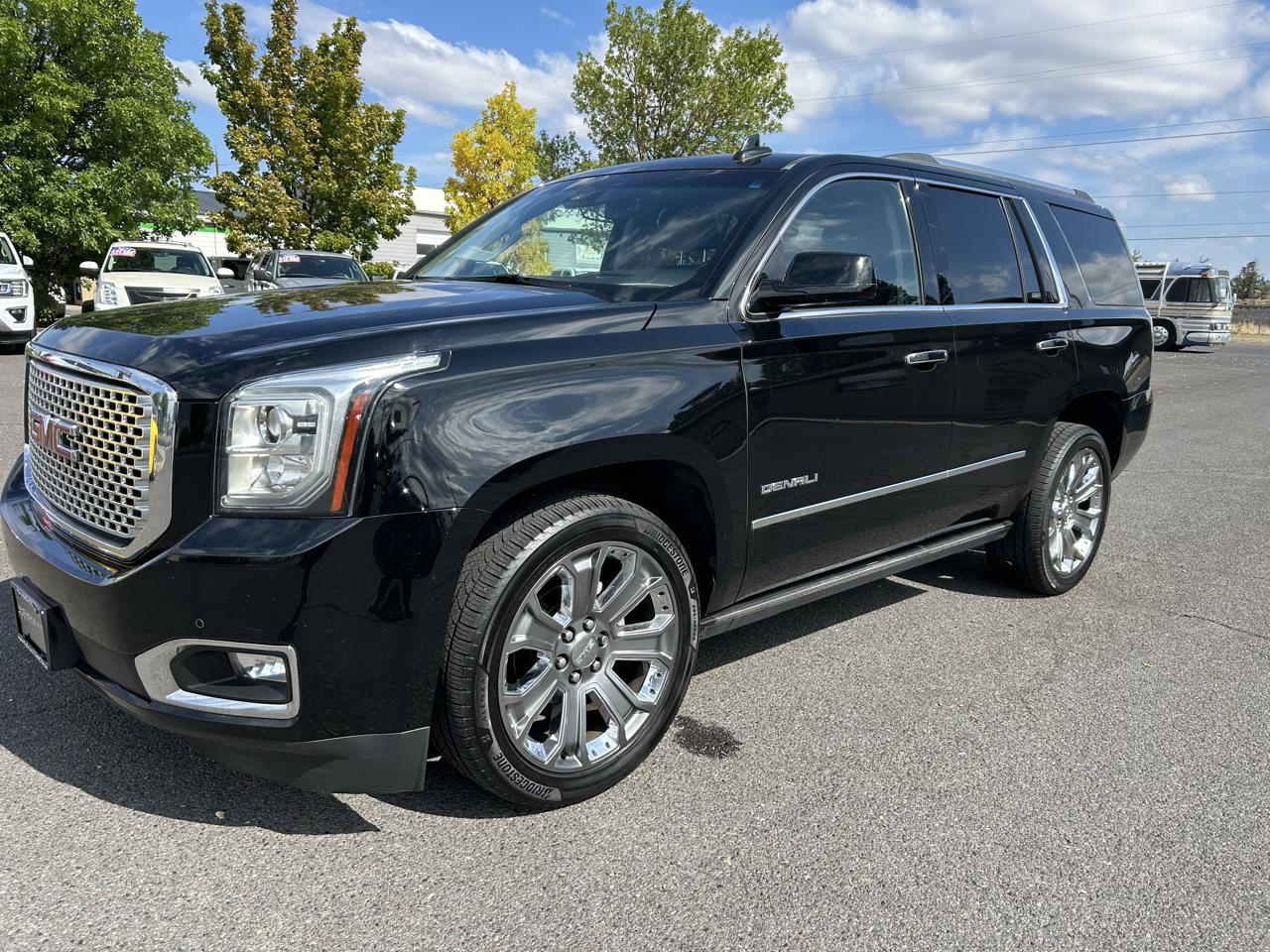 GMC Yukon Denali 4WD 2016