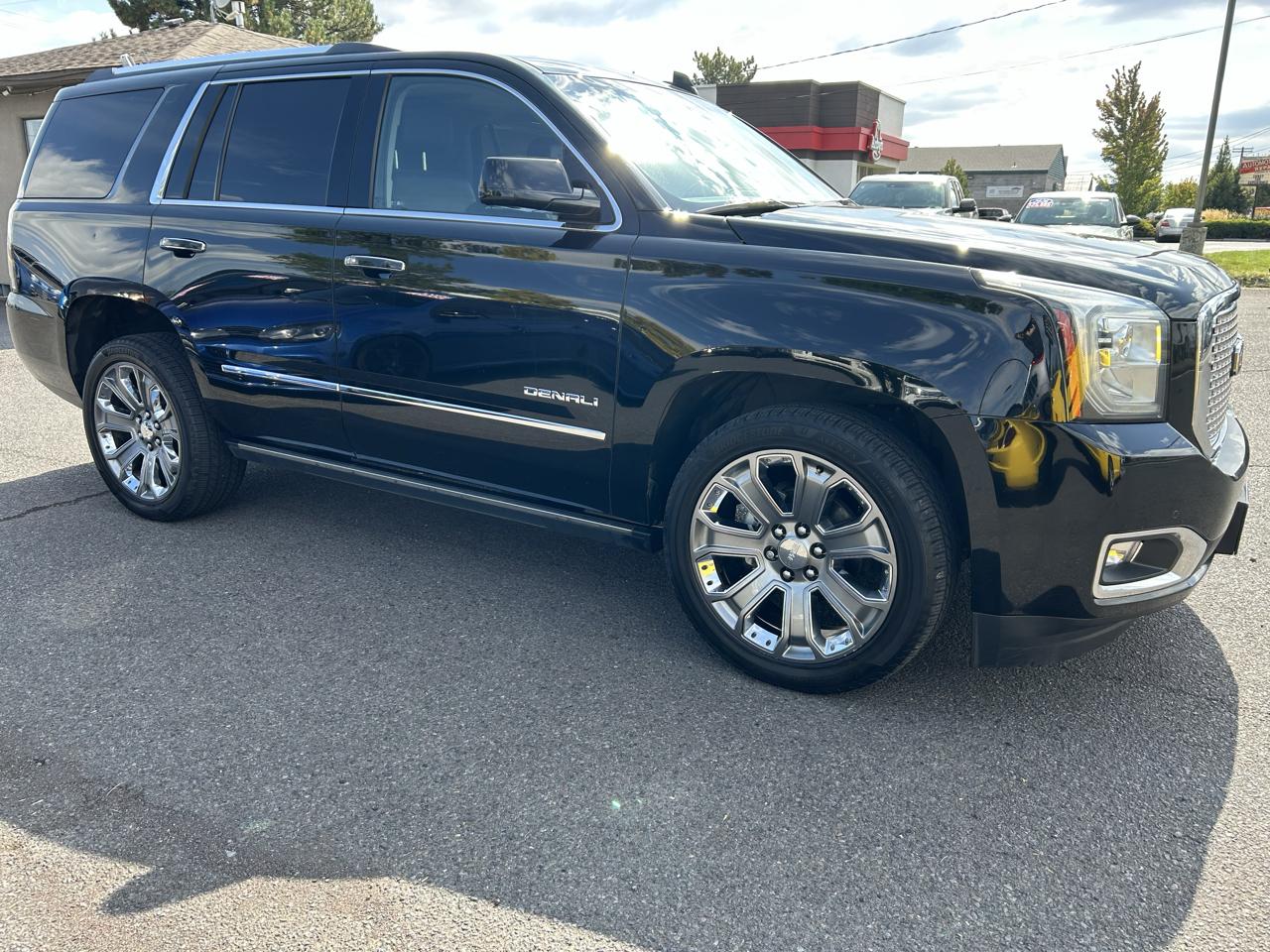 GMC Yukon Denali 4WD 2016