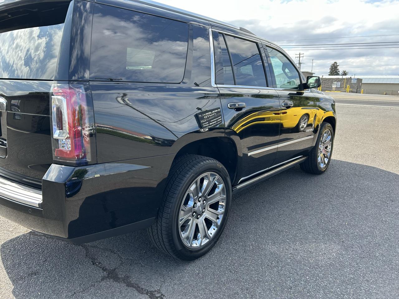 GMC Yukon Denali 4WD 2016