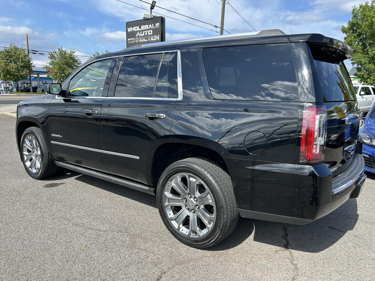 GMC Yukon Denali 4WD 2016