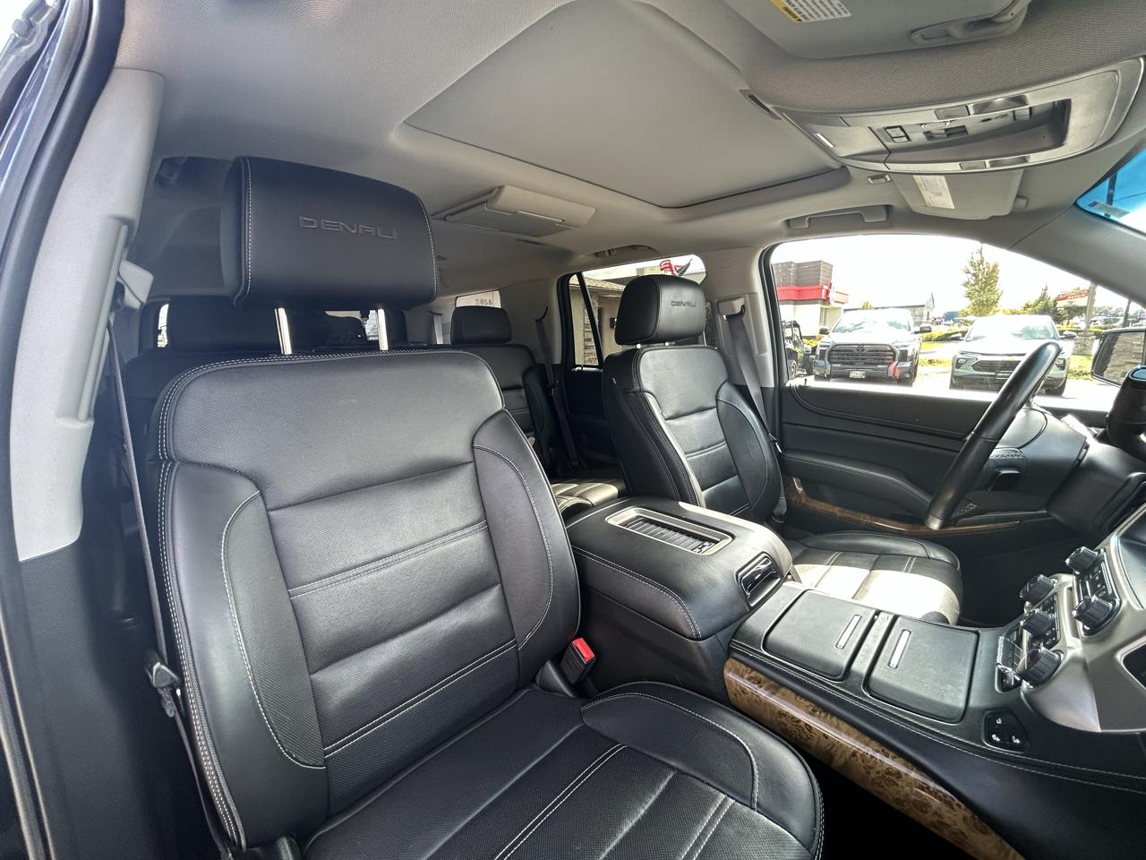 GMC Yukon Denali 4WD 2016