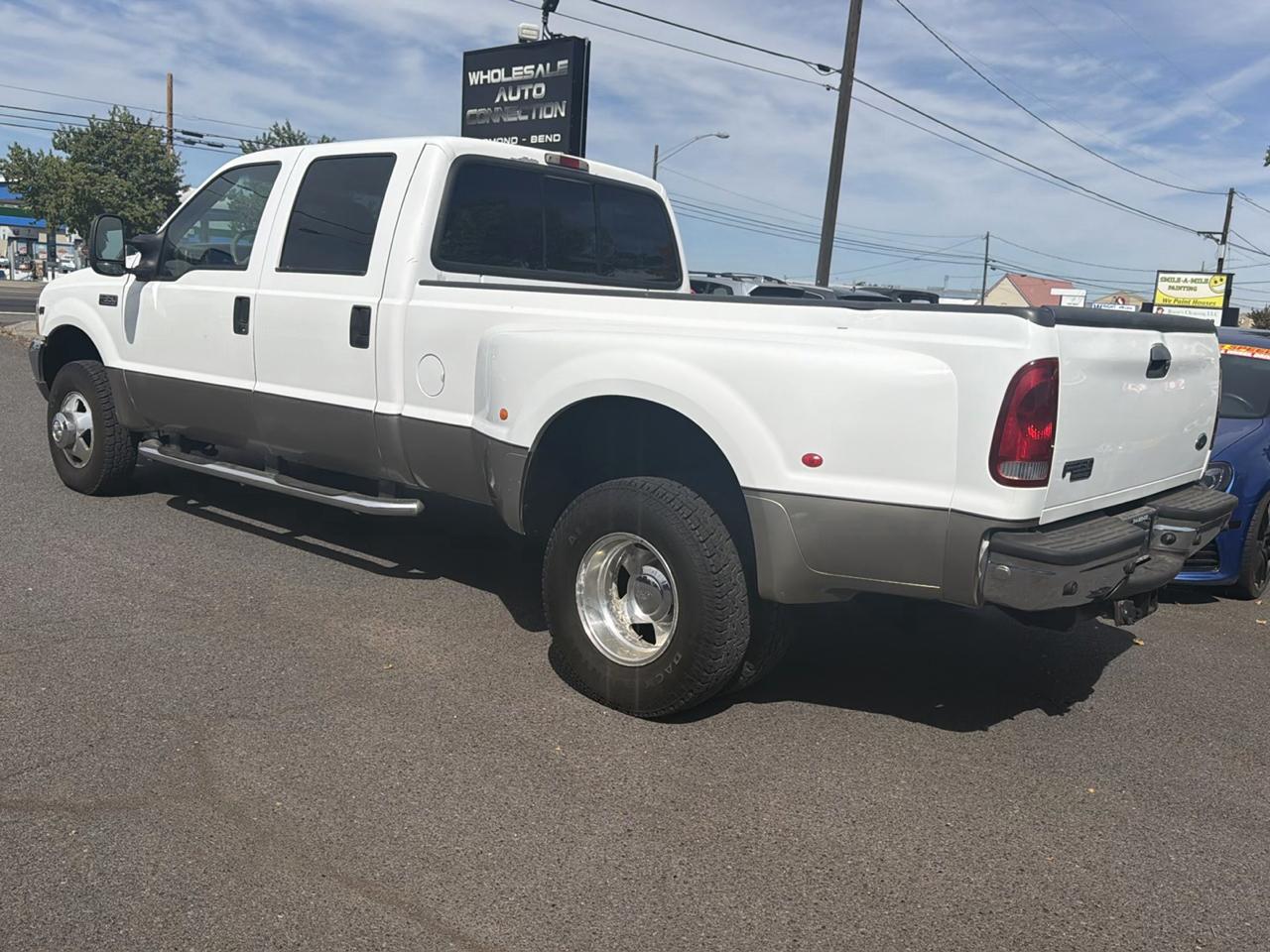 Ford F-350 SD Lariat Crew Cab 4WD DRW 2002
