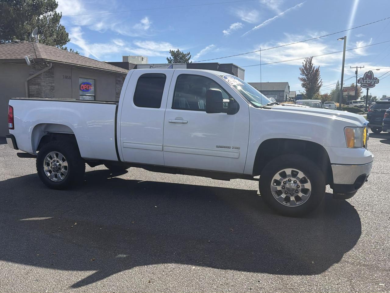 GMC Sierra 2500HD 4WD Ext Cab 158.2" SLT 2013