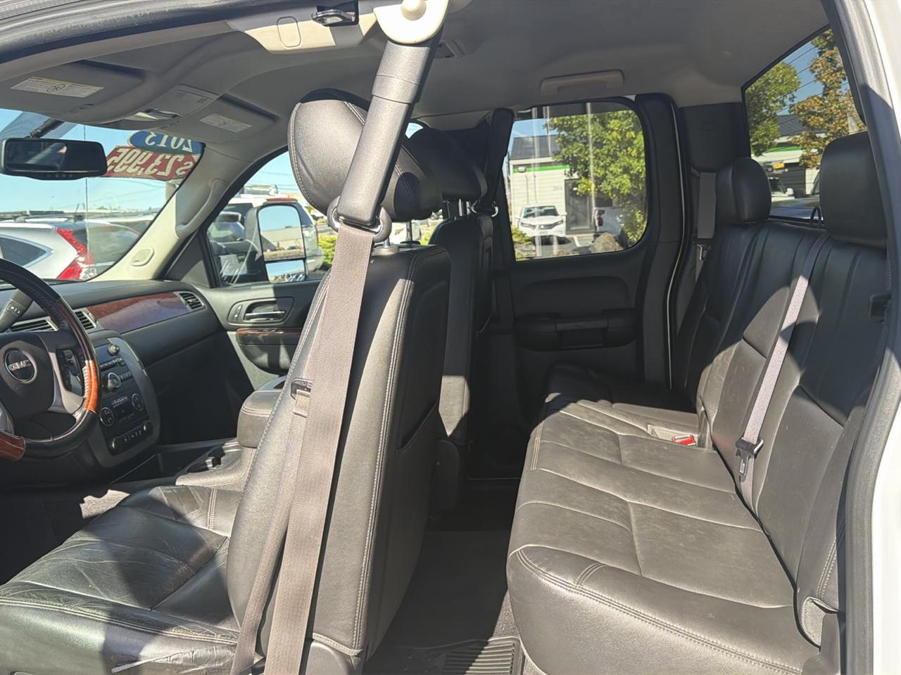 GMC Sierra 2500HD 4WD Ext Cab 158.2" SLT 2013
