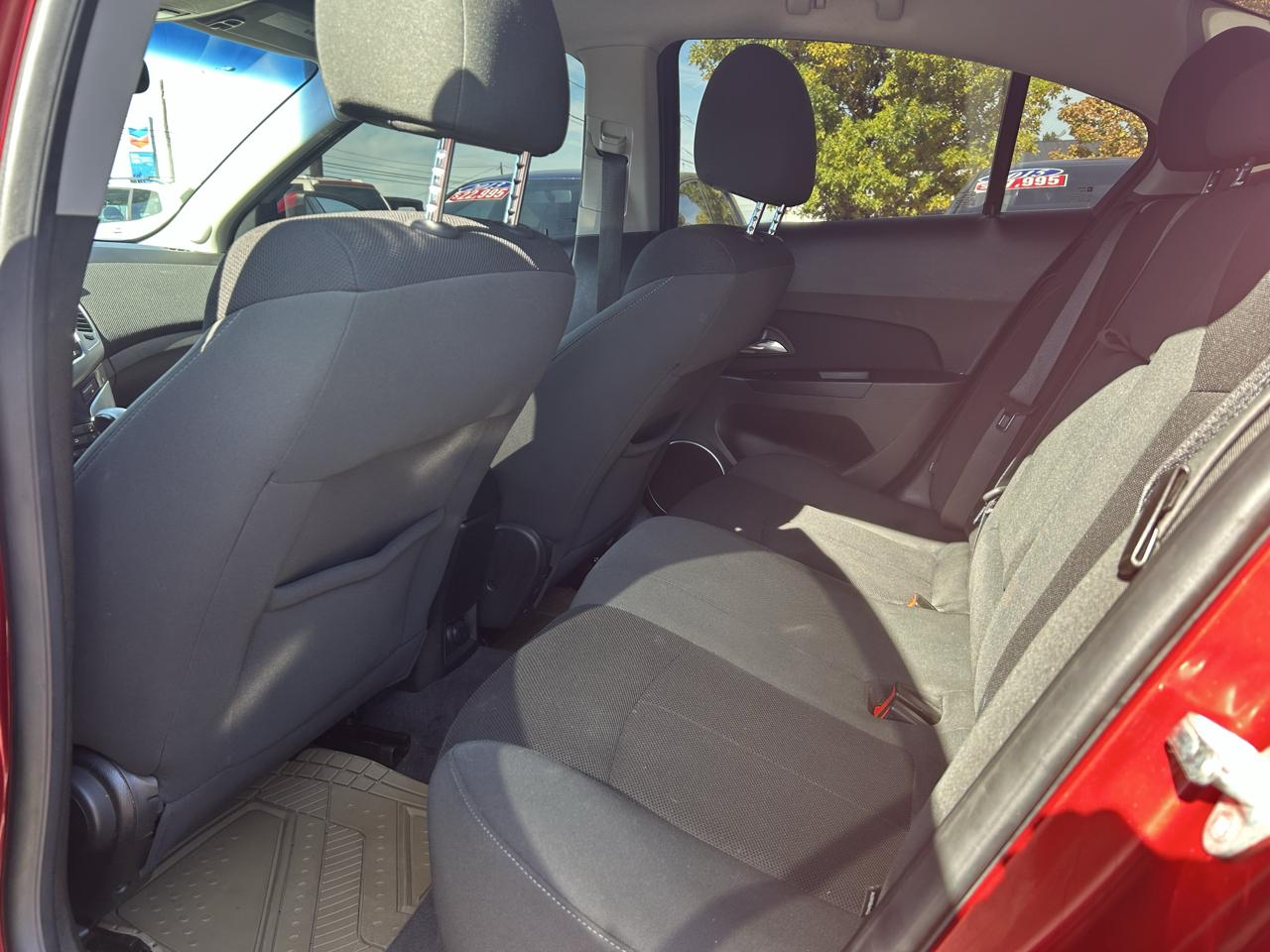 Chevrolet Cruze 1LT 2011