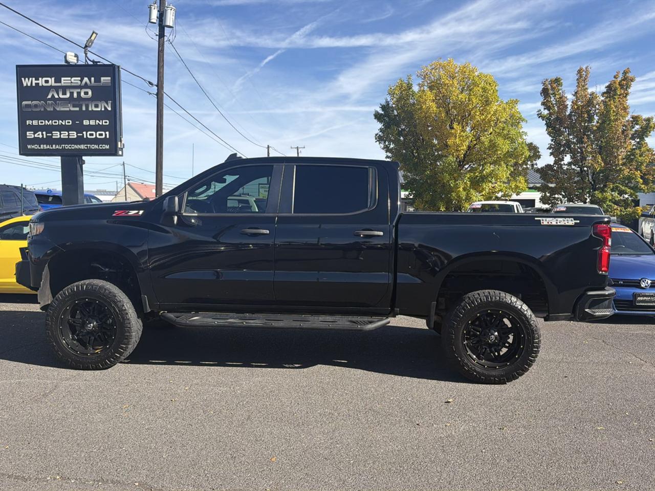 Chevrolet Silverado 1500 Custom Trail Boss Crew Cab Short Box 4WD 2020