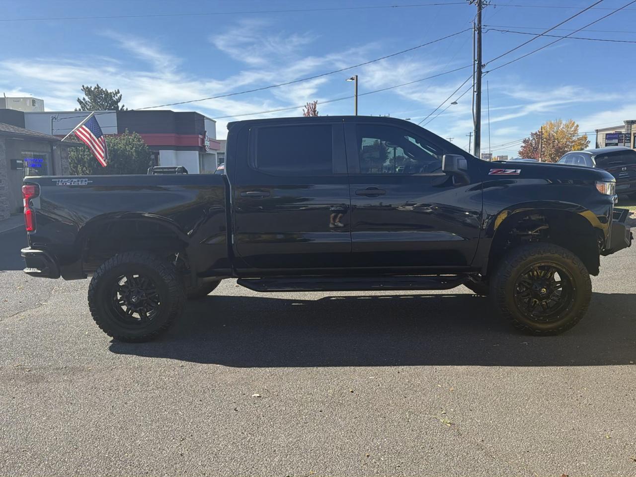 Chevrolet Silverado 1500 Custom Trail Boss Crew Cab Short Box 4WD 2020