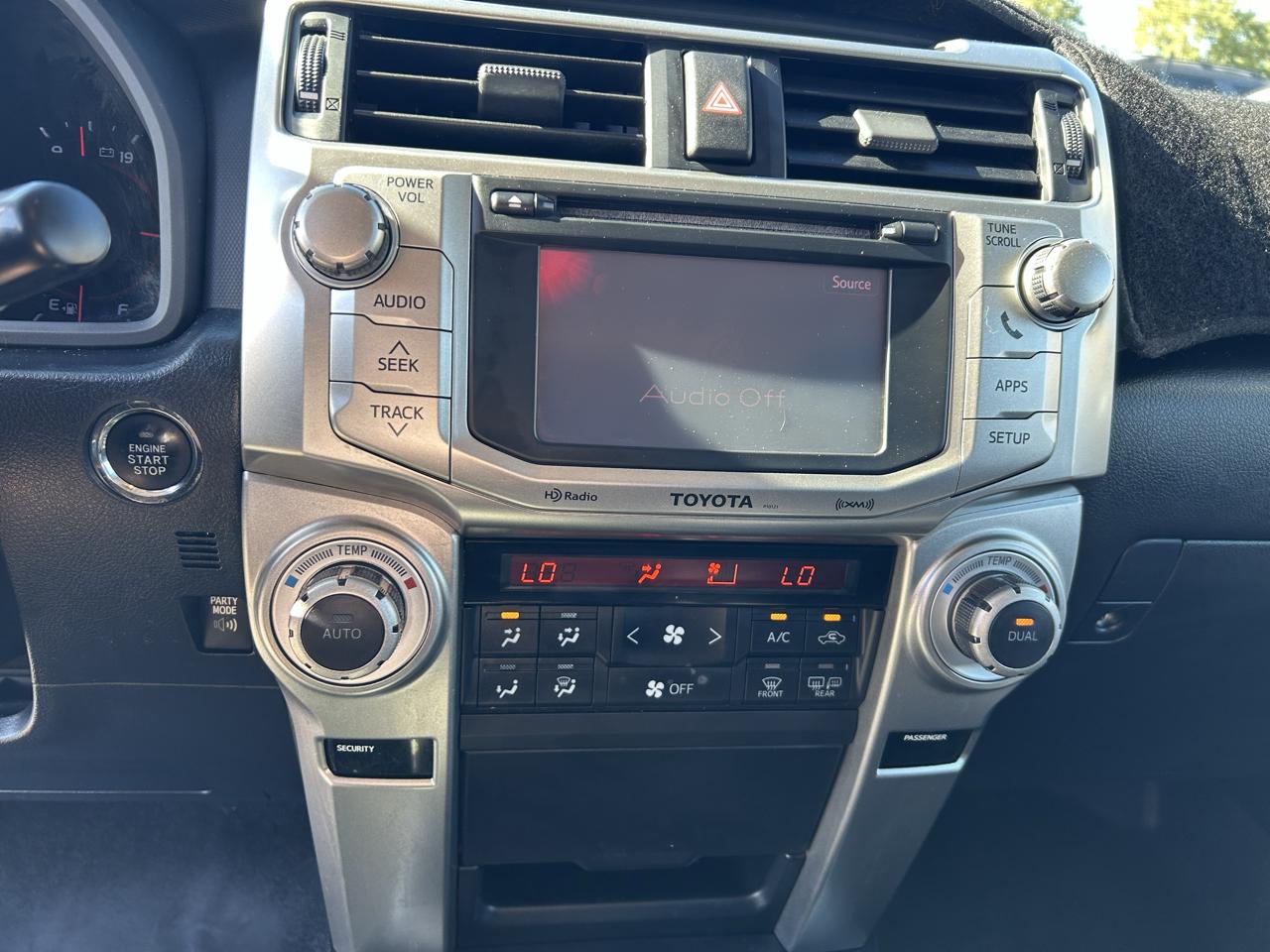 Toyota 4Runner Limited 4WD V6 2012