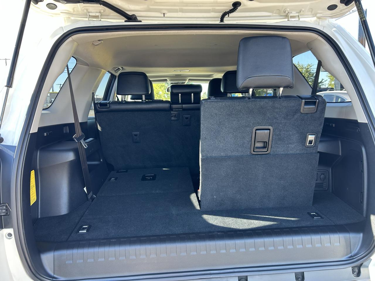 Toyota 4Runner Limited 4WD V6 2012