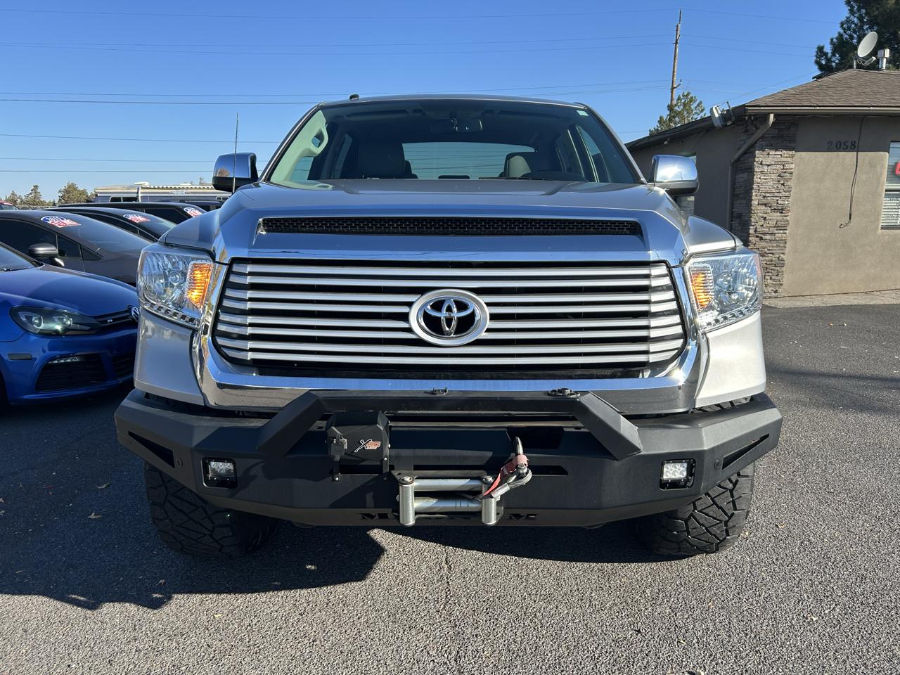 Toyota Tundra Limited 5.7L CrewMax 4WD 2015