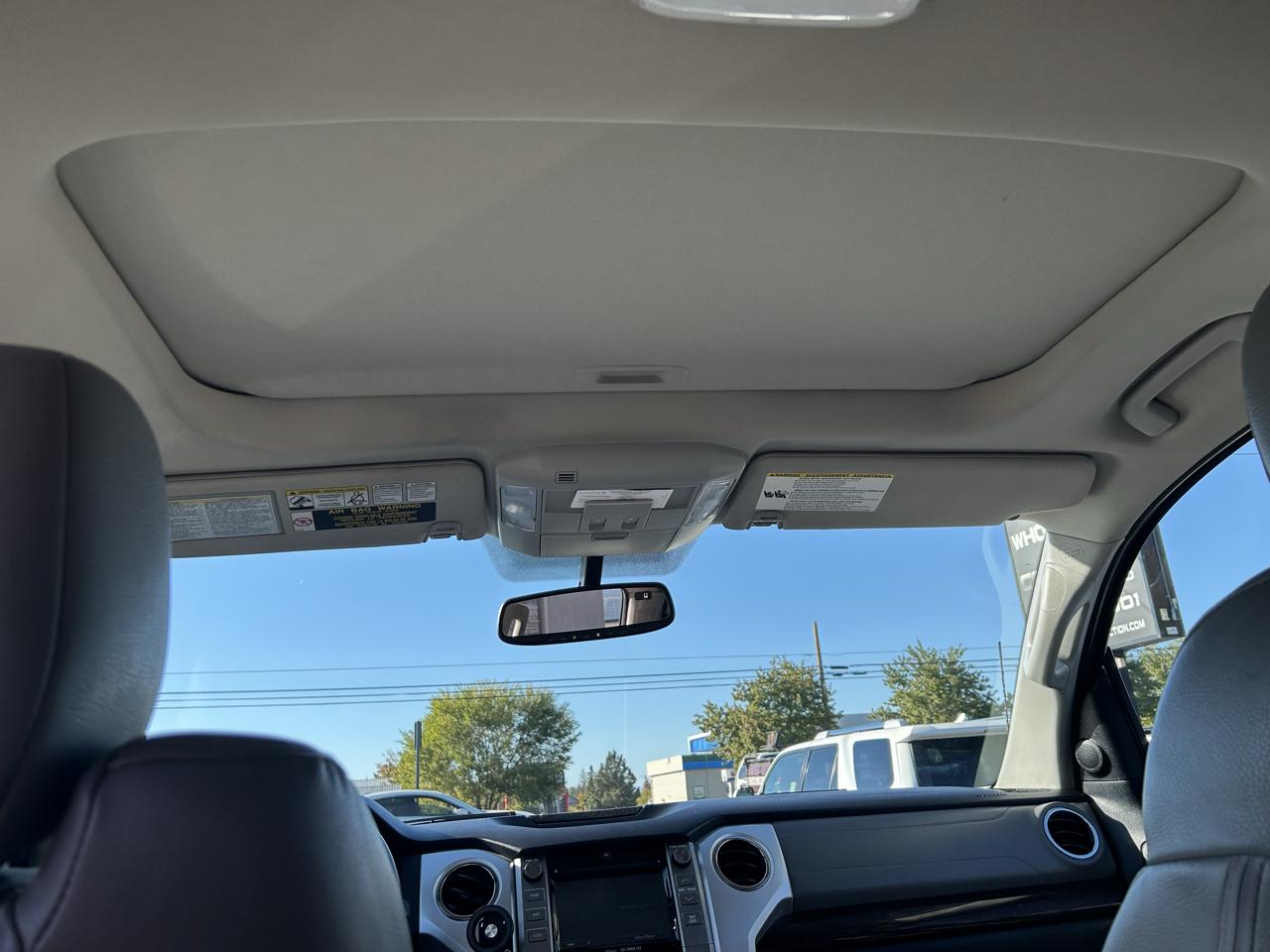 Toyota Tundra Limited 5.7L CrewMax 4WD 2015