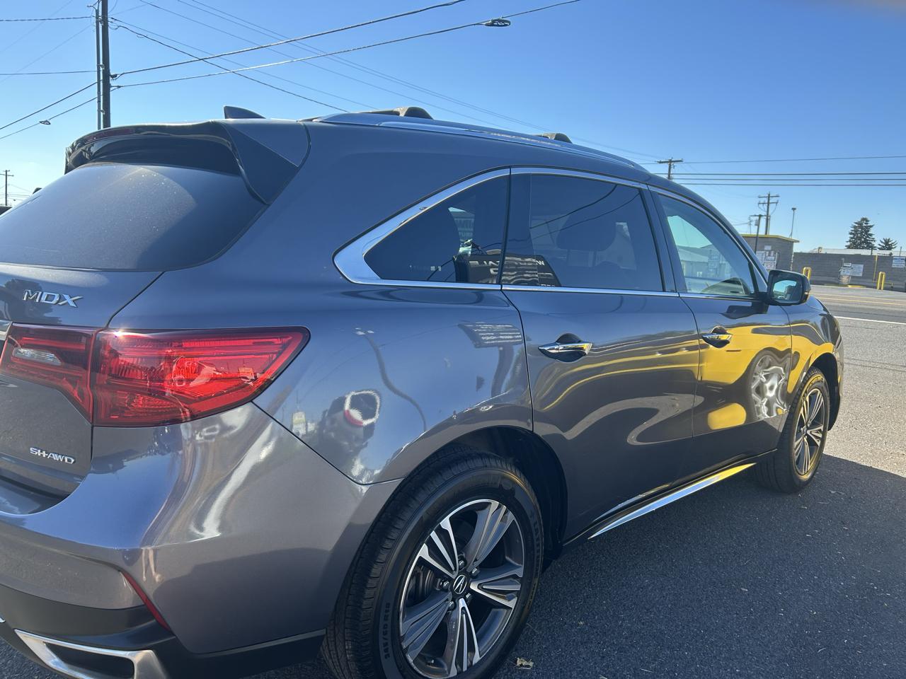 Acura MDX SH-AWD 9-Spd AT 2017