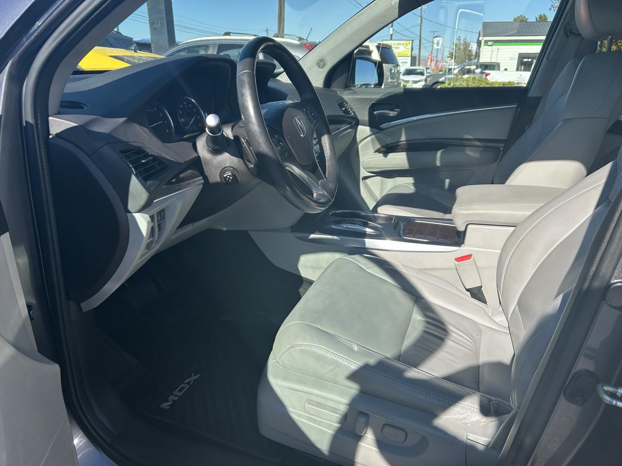 Acura MDX SH-AWD 9-Spd AT 2017