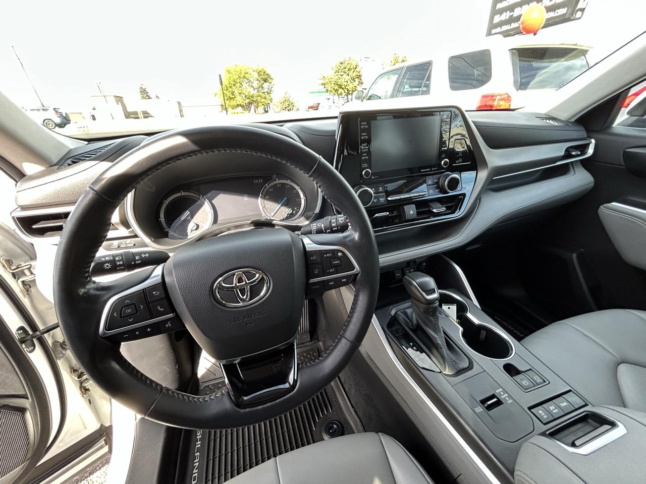 Toyota Highlander Hybrid XLE AWD 2020