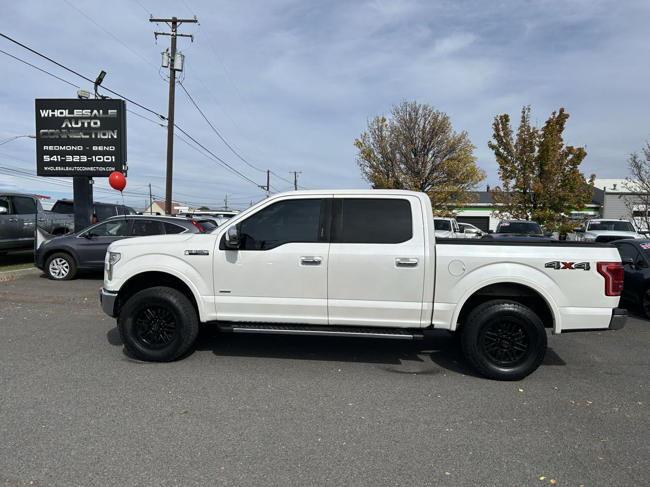 Ford F-150 4WD SuperCrew 157" Lariat 2015