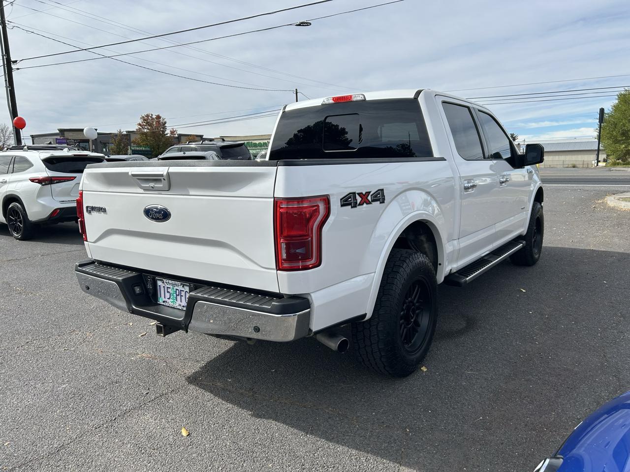 Ford F-150 4WD SuperCrew 157" Lariat 2015