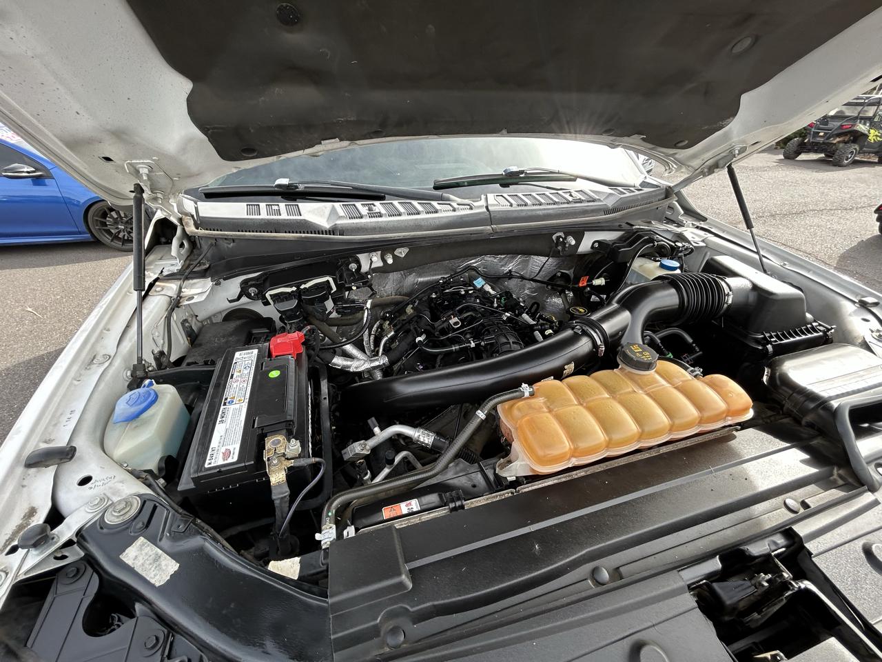Ford F-150 4WD SuperCrew 157" Lariat 2015