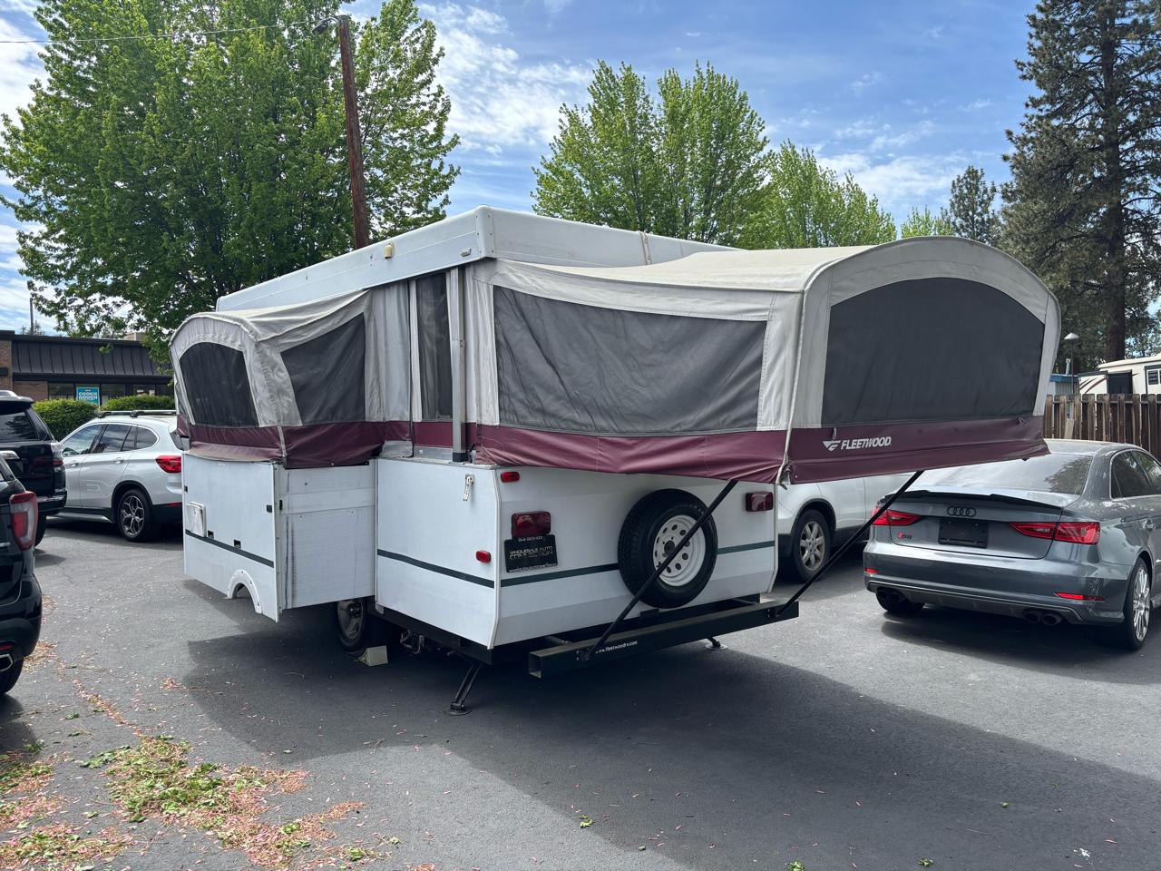 Fleetwood Folding Trailers Unknown  2006