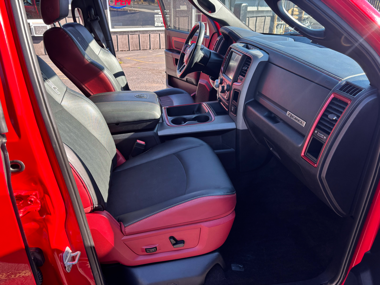2016 Ram 1500 Rebel photo 7