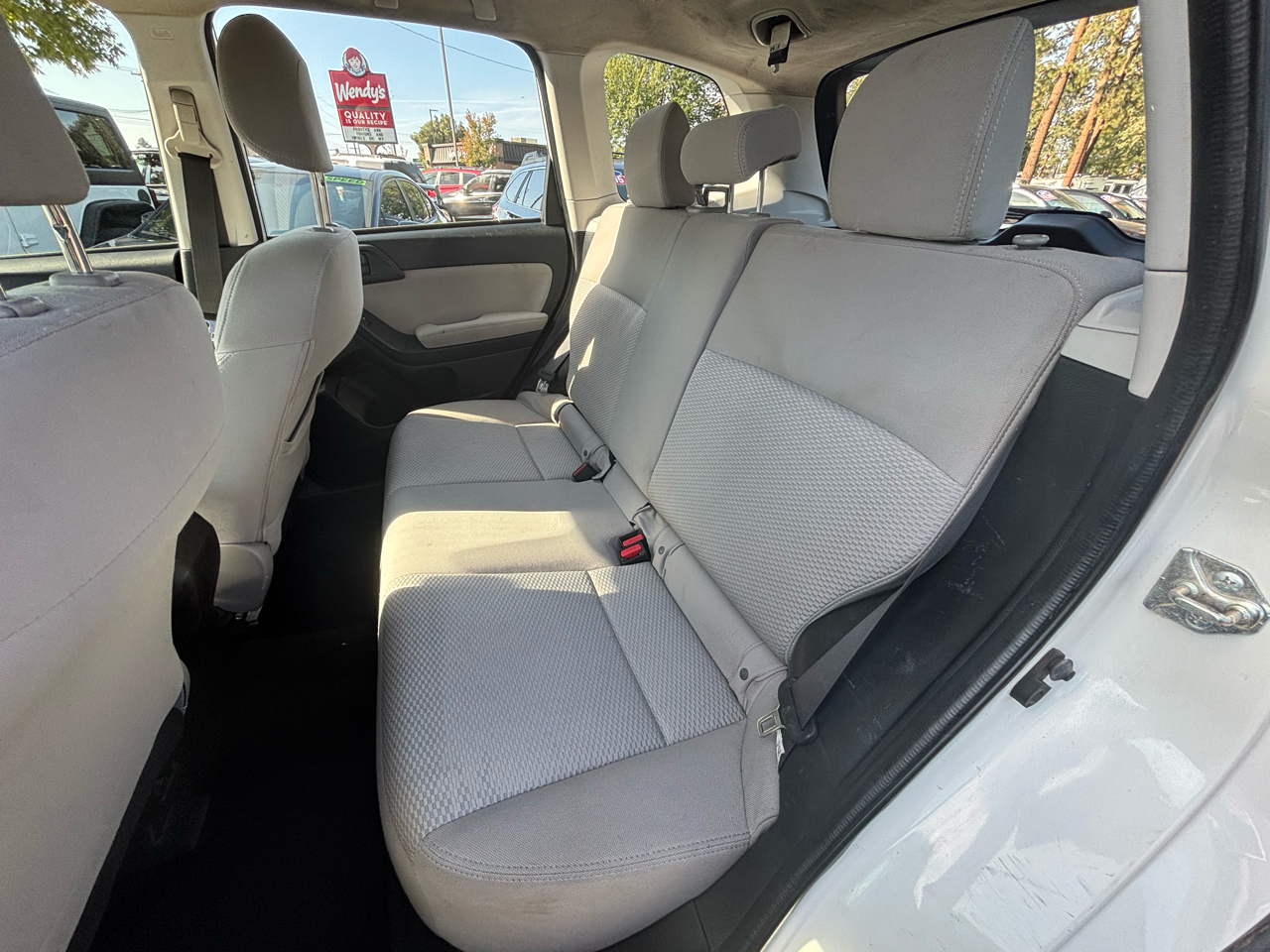 2014 Subaru Forester 2.5i photo 5
