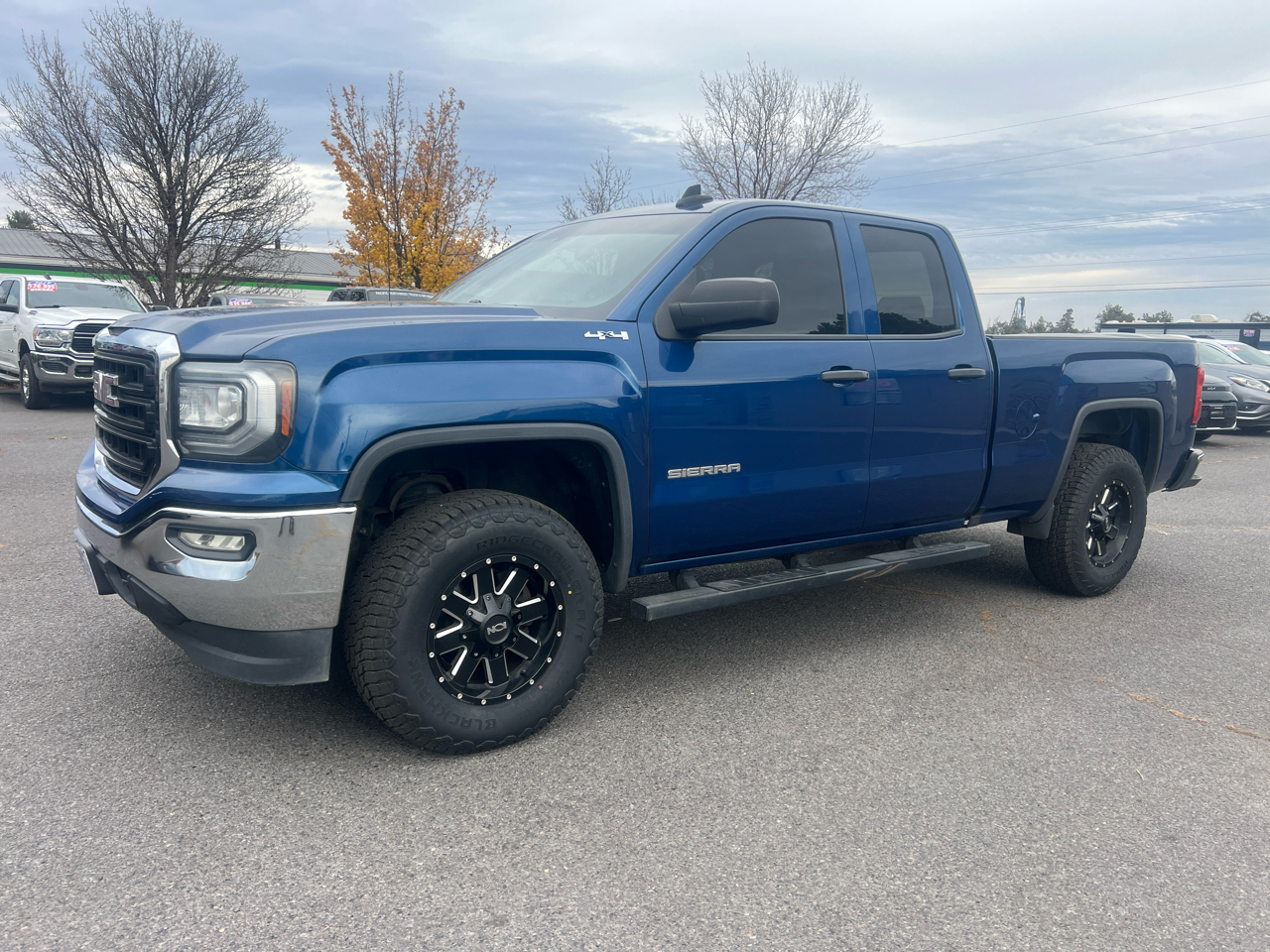 2017 GMC Sierra 1500 4WD Double Cab 147" SLE