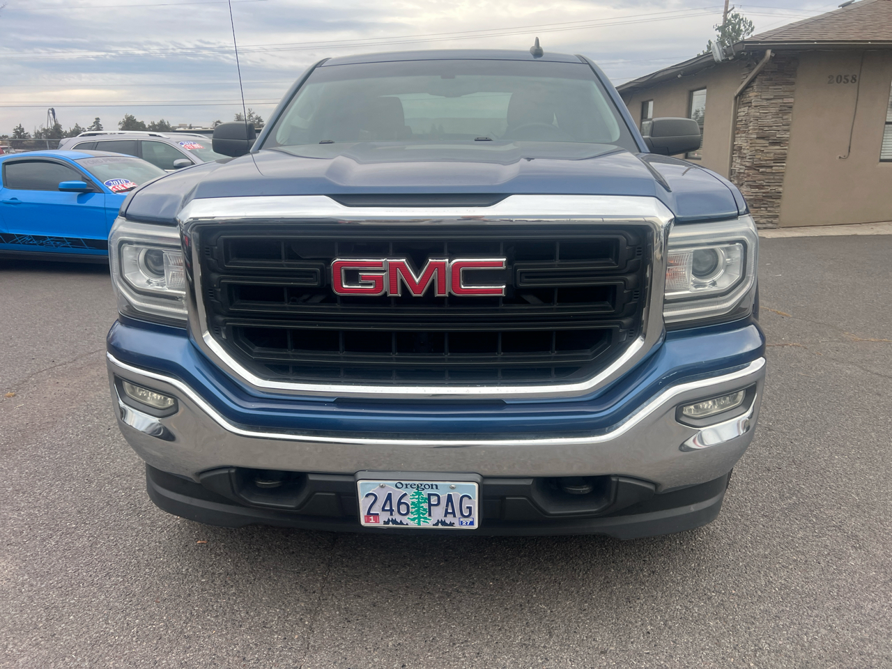 GMC Sierra 1500 4WD Double Cab 147" SLE 2017