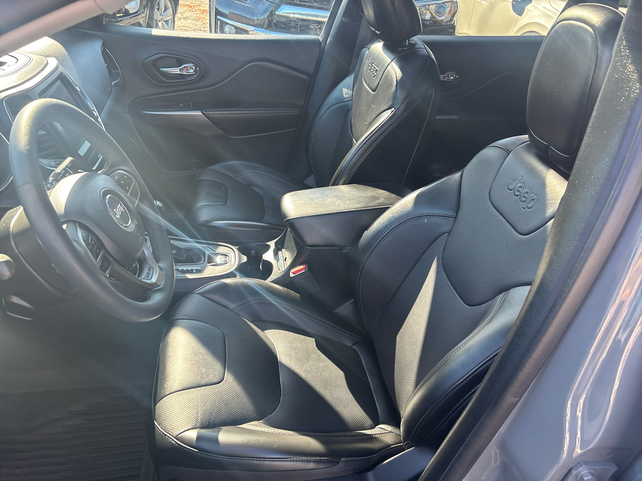 Jeep Cherokee Latitude Lux 4x4 2022 Jeep Cherokee Latitude Lux 4x4 2022