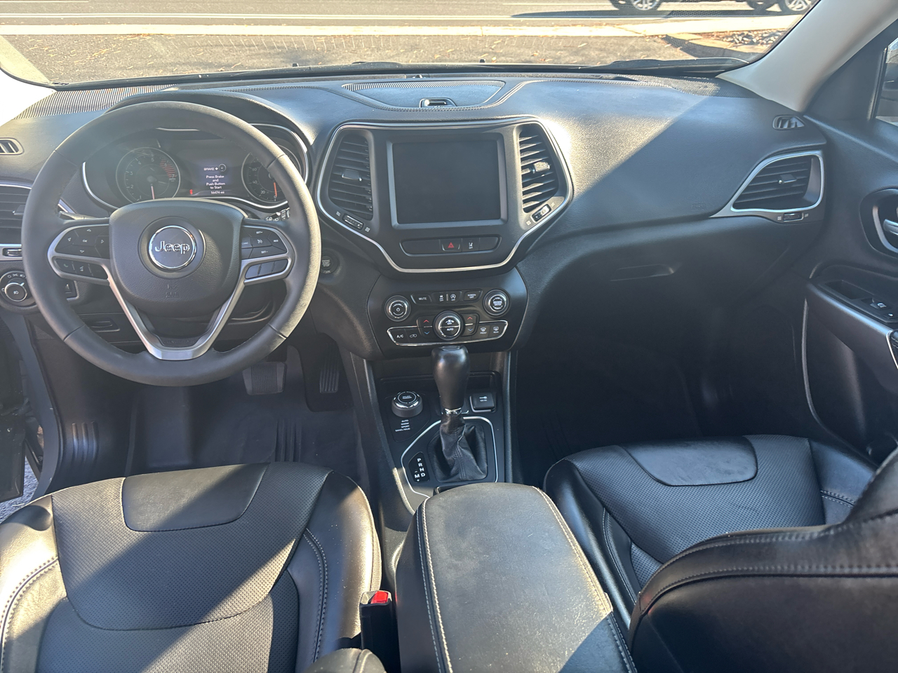 Jeep Cherokee Latitude Lux 4x4 2022 Jeep Cherokee Latitude Lux 4x4 2022