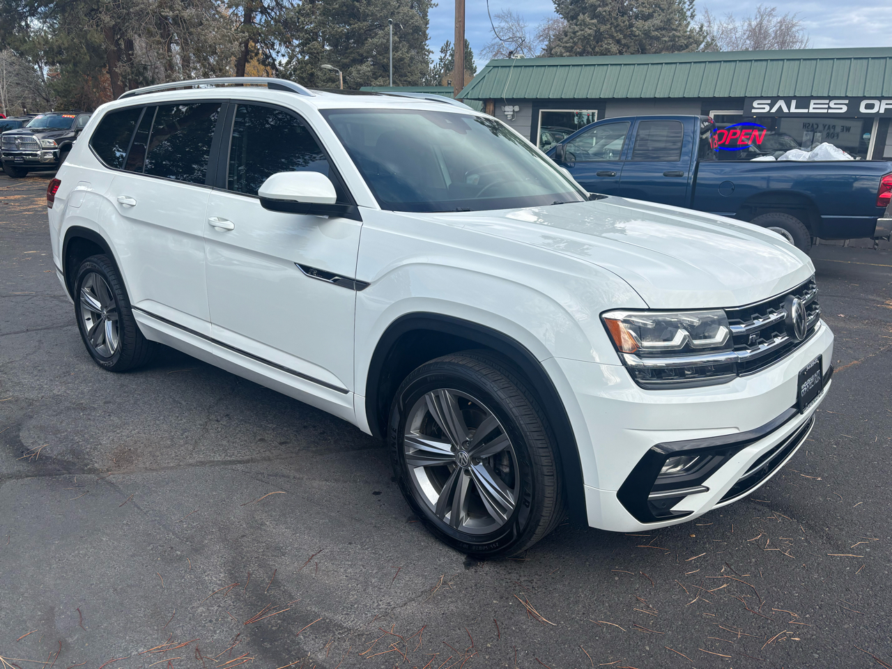 2019 Volkswagen Atlas V6 SEL R-Line photo 4