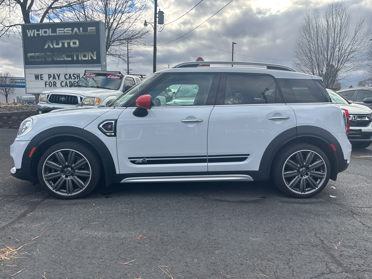 2019 Mini Countryman S ALL4 photo 2