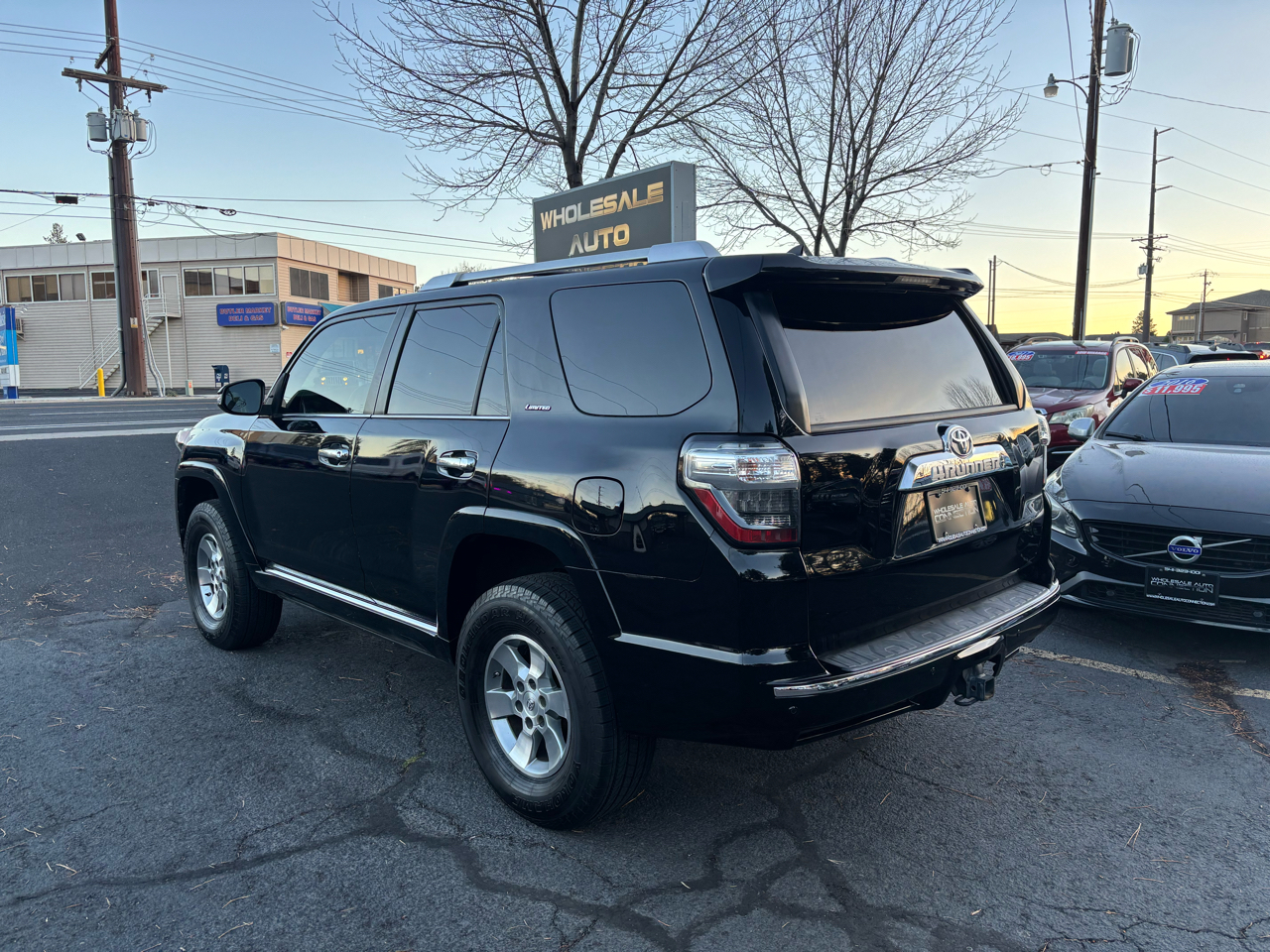 2015 Toyota 4Runner Limited V6 4WD photo 2