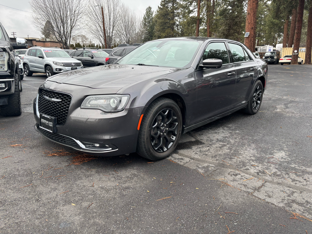 2019 Chrysler 300 S's photo