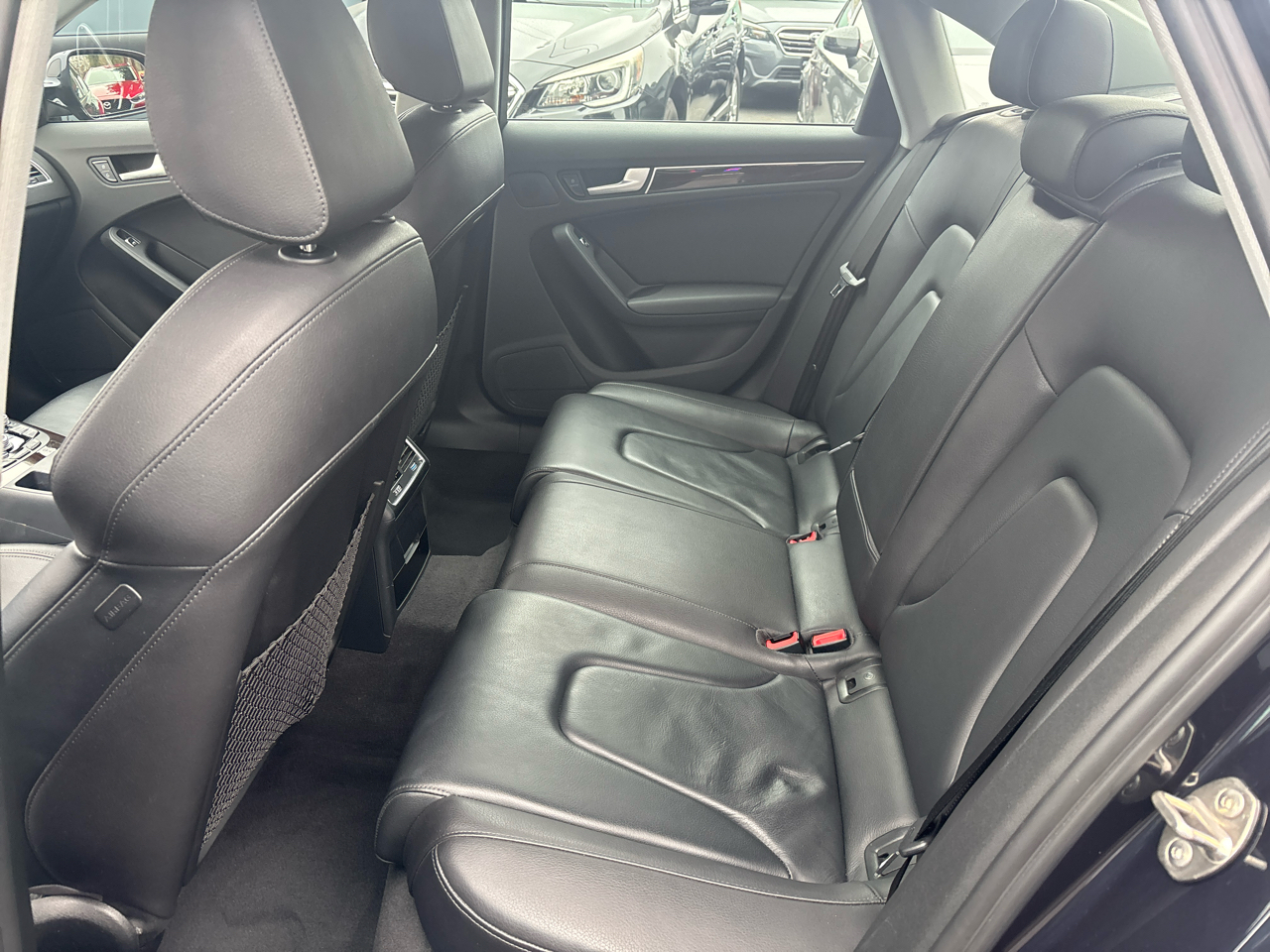 Audi A4 2.0T Sedan quattro Tiptronic 2015