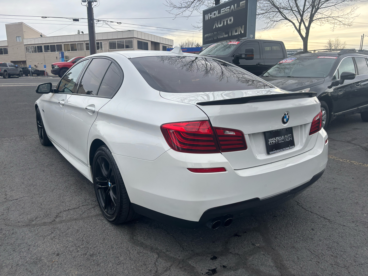 BMW 5-Series 528i 2016